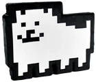 La peluche du Chien en mousse vendue par Fangamer.